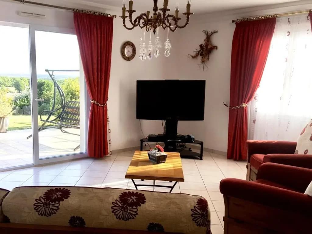 Gîte Brem, 5 pièces, 8 personnes - FR-1-426-86 - Photo 3