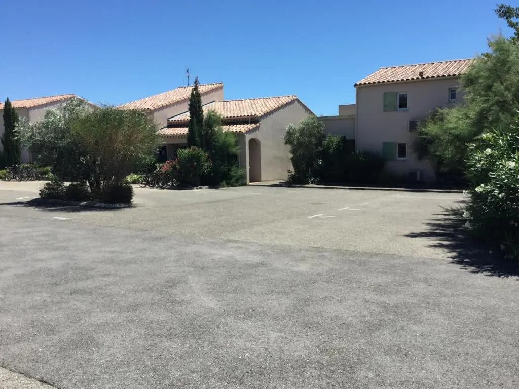 Gîte Climatisé 2 À 4 Personnes, Dans Résidence Vacances Avec Piscine Chauffée, À Mouriès Au Coeur du Parc Naturel Régional...