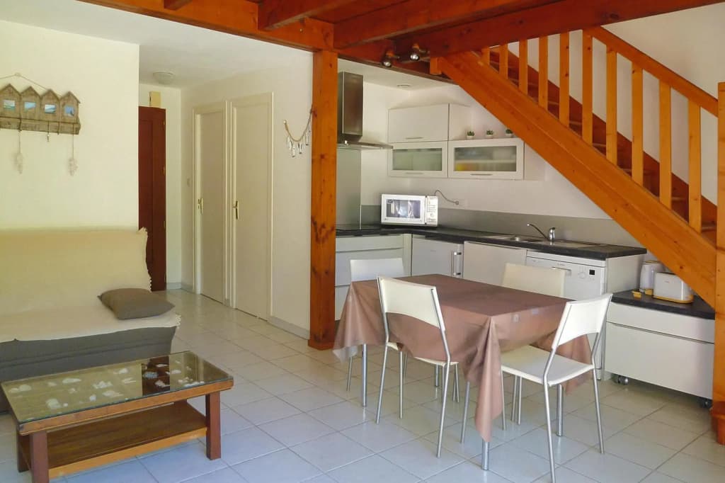 Holiday Home With Furnished Terrace - Miniature 8