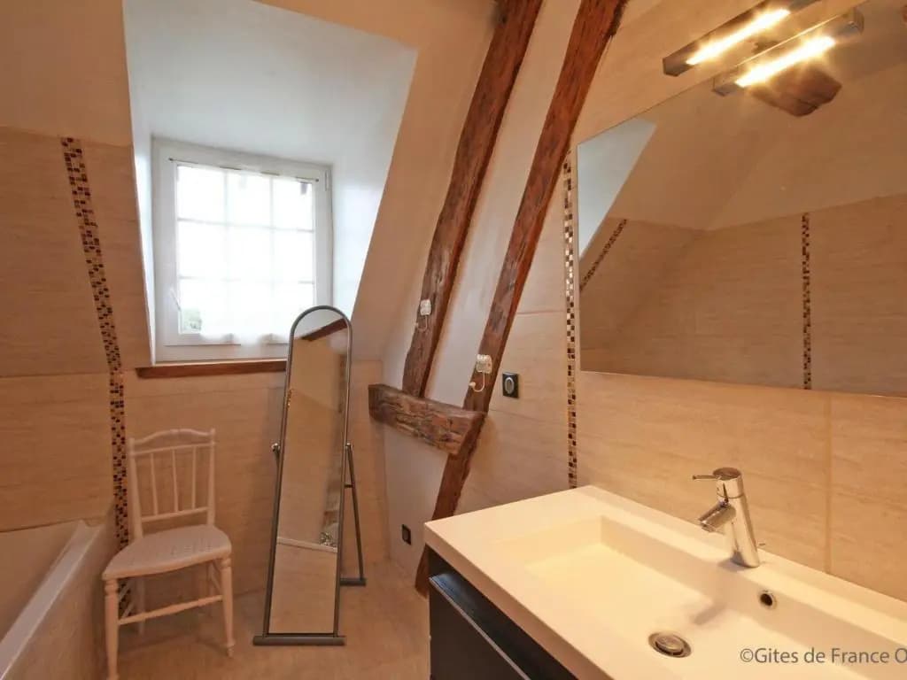 Gîte Crouttes, 4 pièces, 6 personnes - FR-1-497-19 - Miniature 7