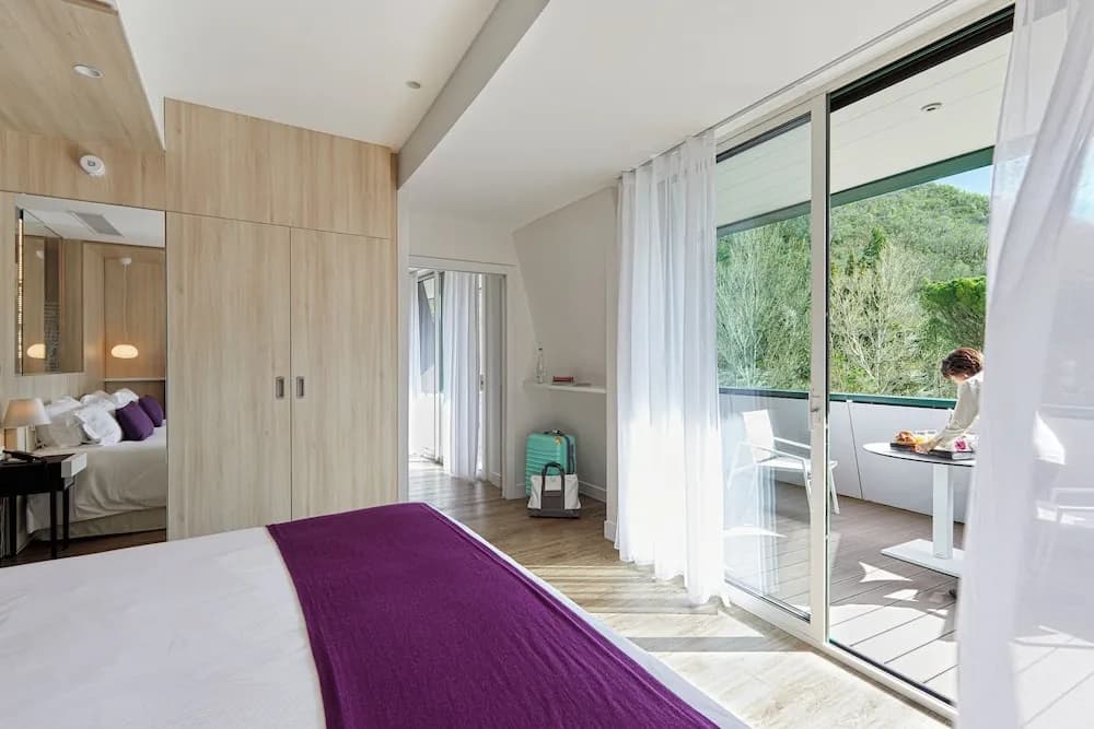 Eau Thermale Avene L'hotel - Miniature 7