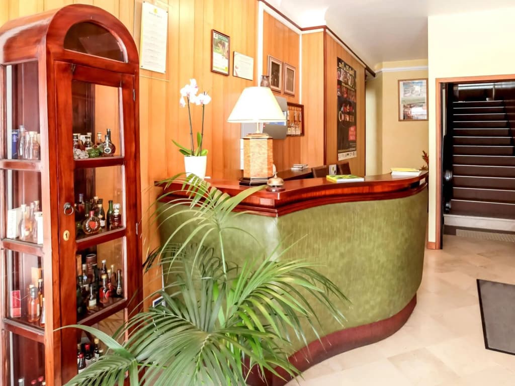 Hôtel Emeraude - Photo 1