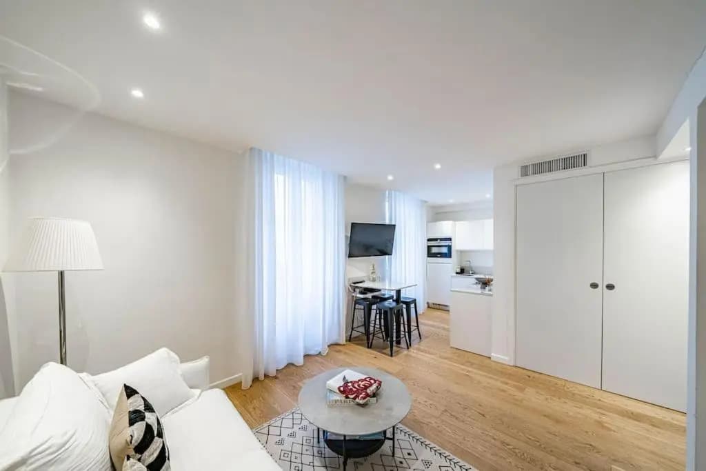 Luxury Apartment 100 m to Palais des Festivals - Photo 1