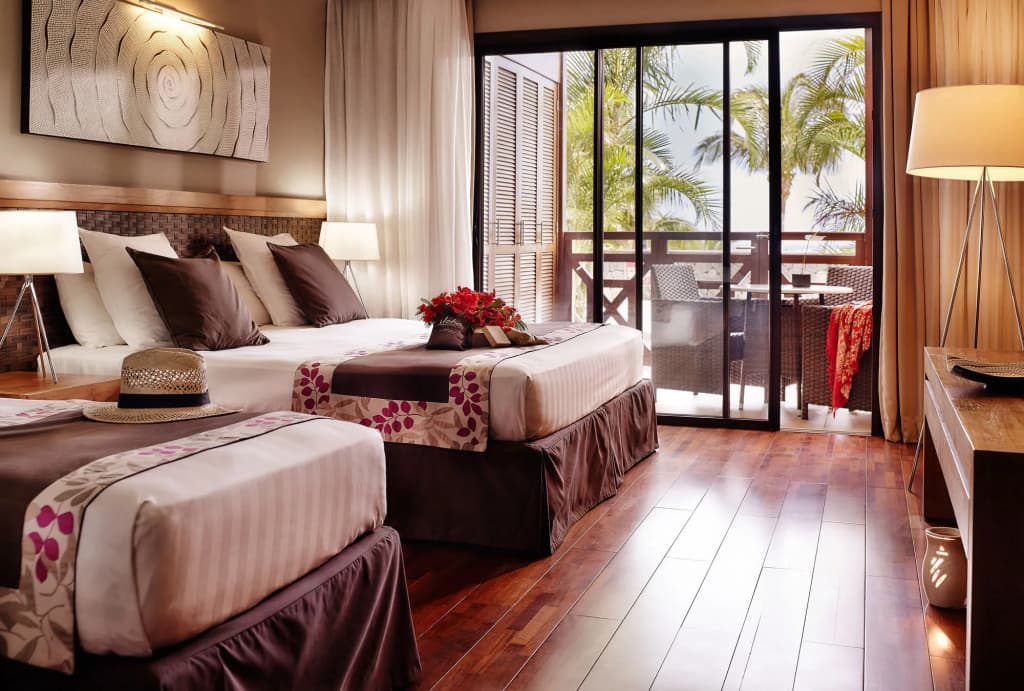 Iloha Seaview Hotel - Photo 4