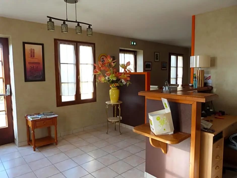 Hotel Les Confins du Perche - Photo 1