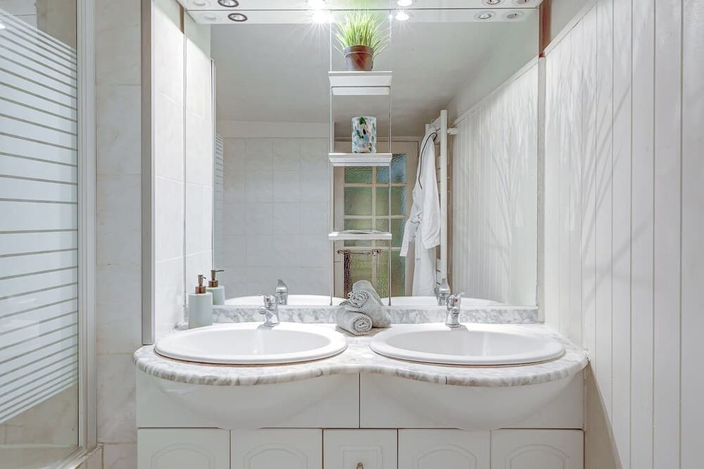 Cozy 2BR in the Heart of Île Saint-Louis - Miniature 7