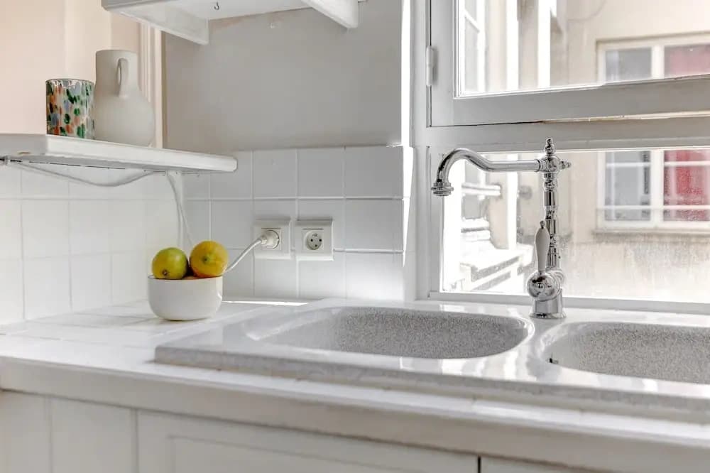 Charming 1BR Near Latin Quarter - Miniature 8