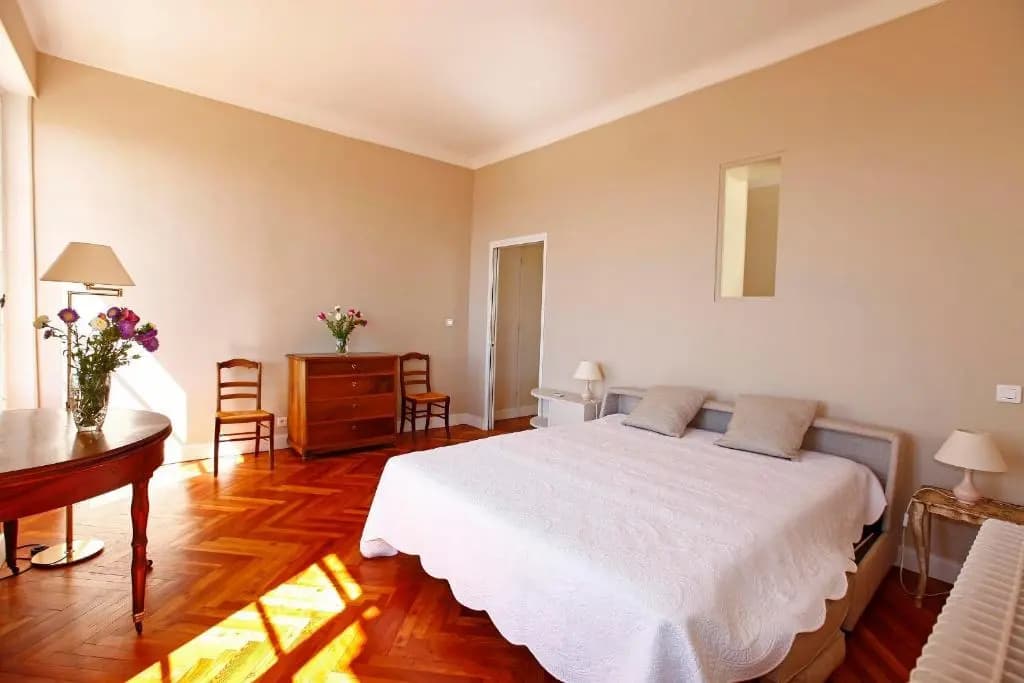 Magnifique appartement d'époque avec Vue Mer 4 personnes avec terrasse Le Port Nice - Miniature 6