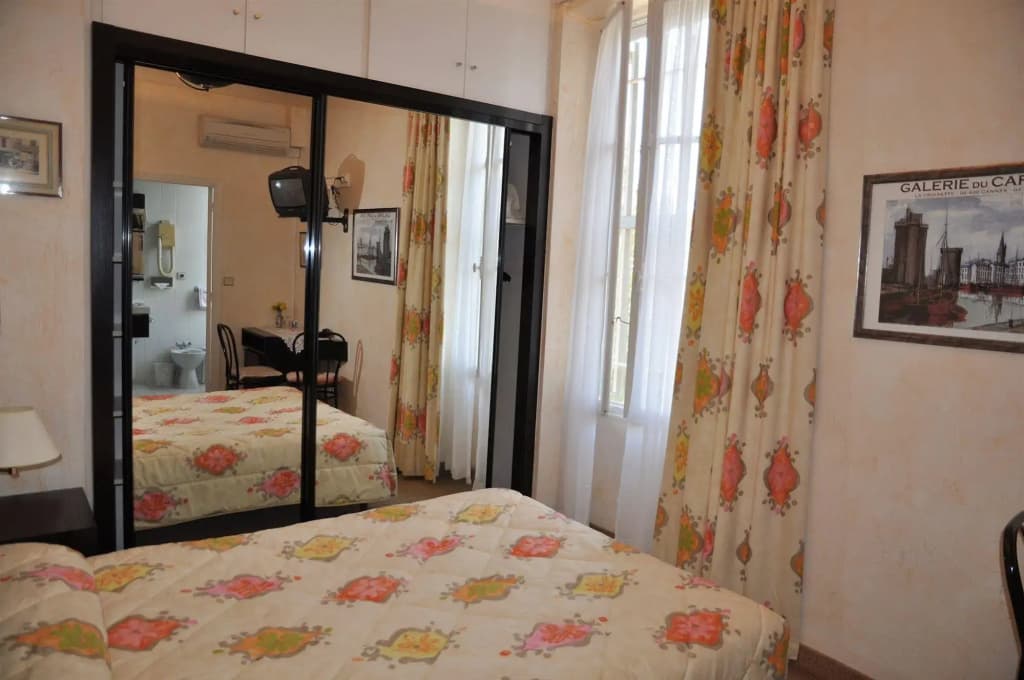Hôtel des Mimosas - Miniature 6