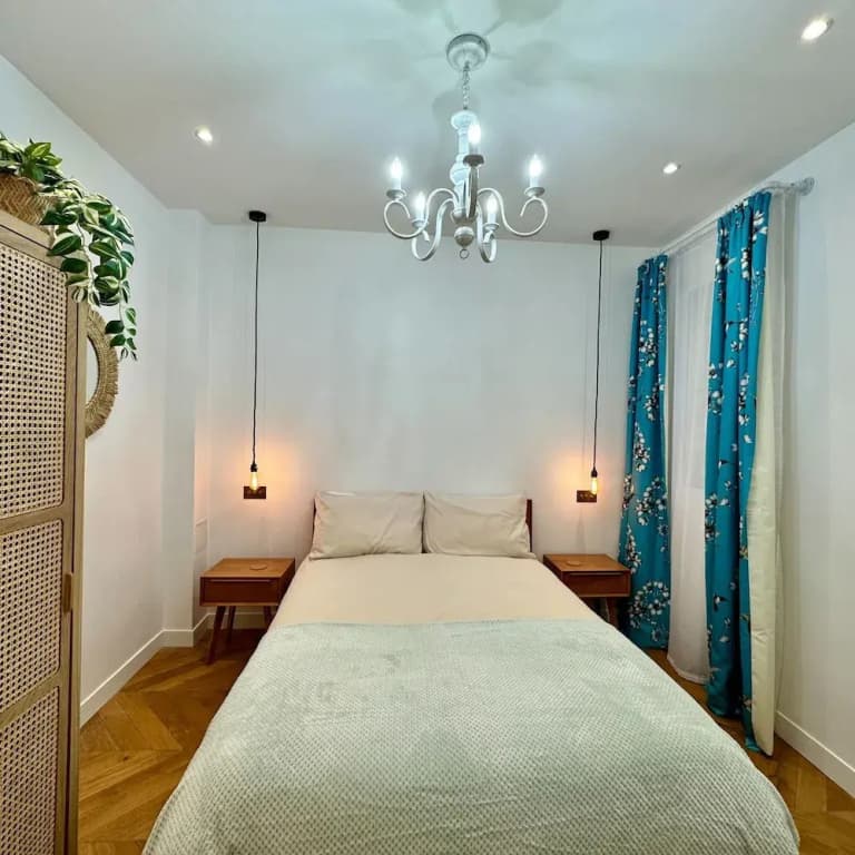 Paradis Chic - Renovated 2 Bed Apt in Paris - Photo 2