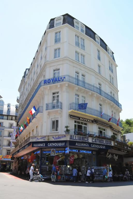 Hôtel Royal - Photo 3