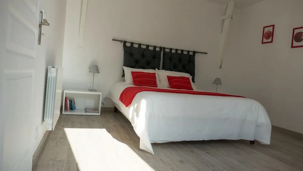 La Pomme Rouge - Photo 3