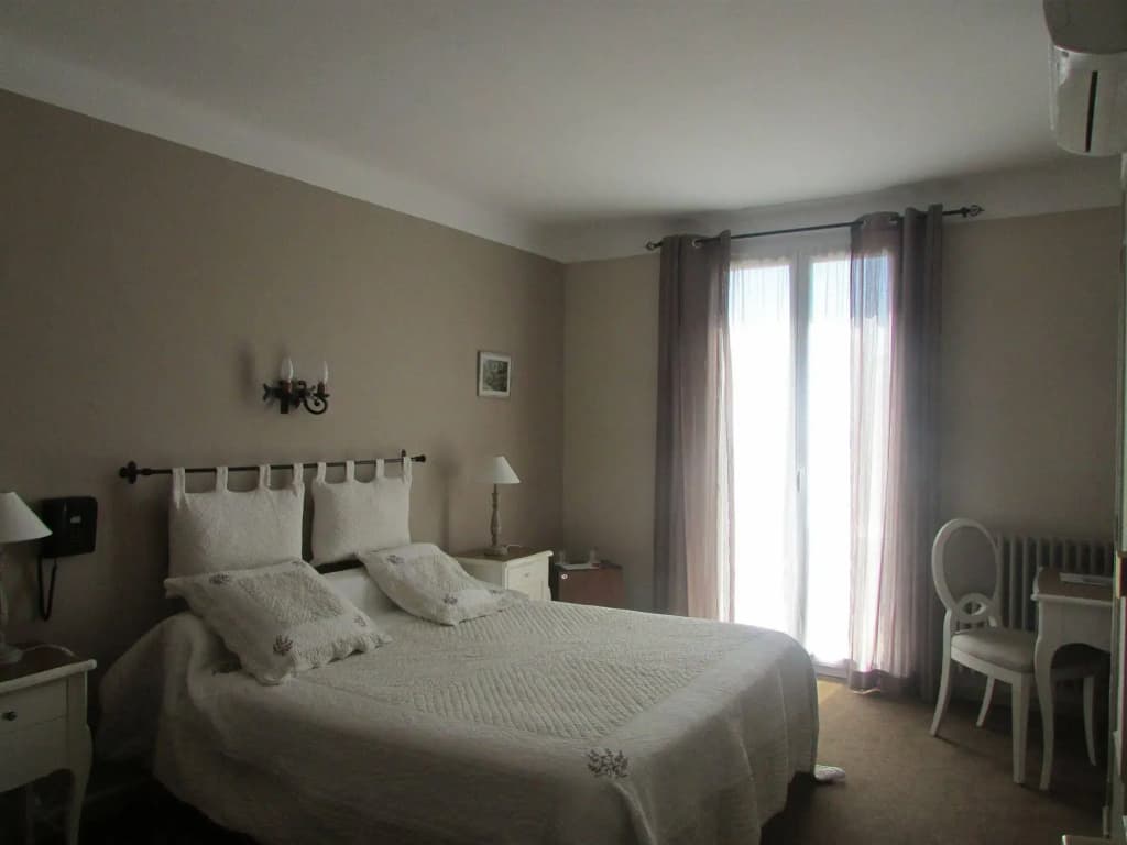Le Castelet des Alpilles - Photo 3