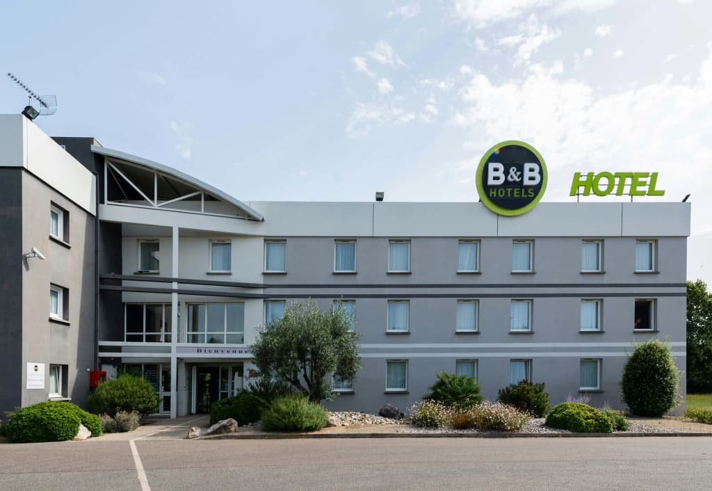 B&B HOTEL Montauban - Photo 1