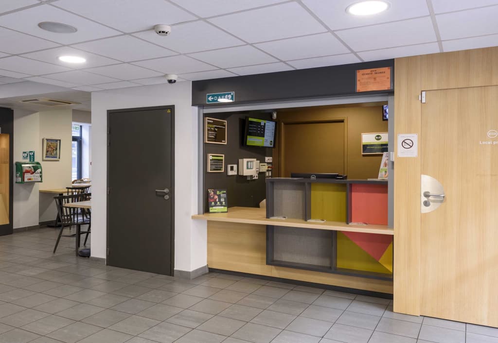 B&B HOTEL Castres Centre Gambetta - Photo 2