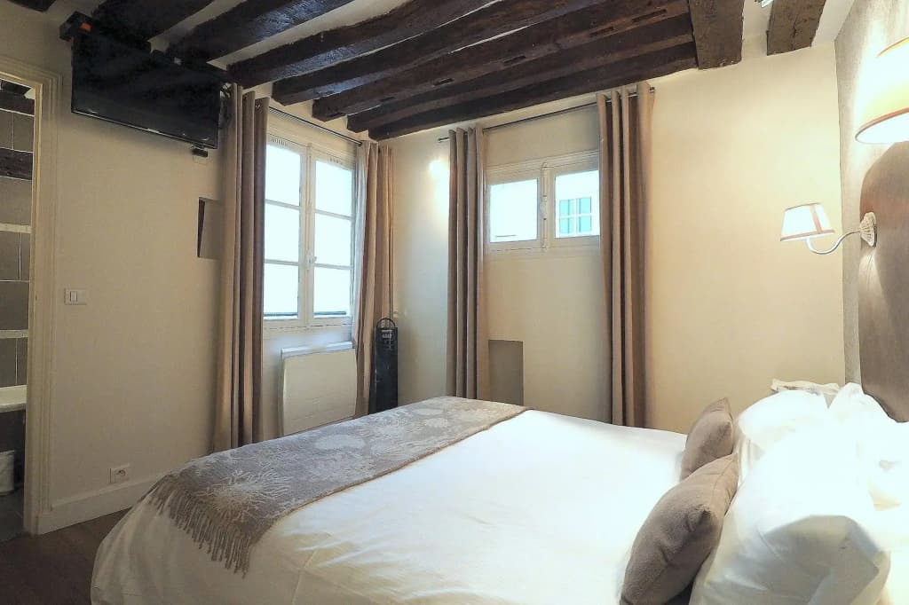 Louvre Parisian ChicSuites - Photo 5