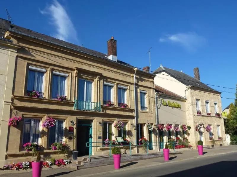 La Sapinière - Photo 1