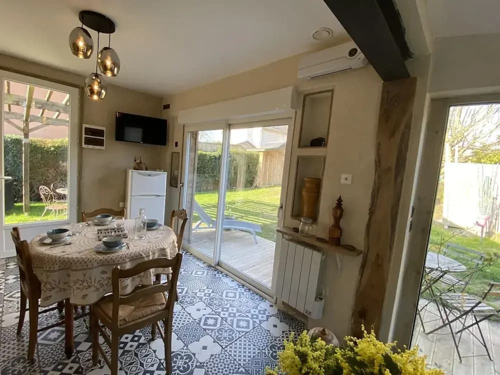 Charming Holiday Home in a Quiet Location, Near the Coast, 2 Bicycles - Photo 3