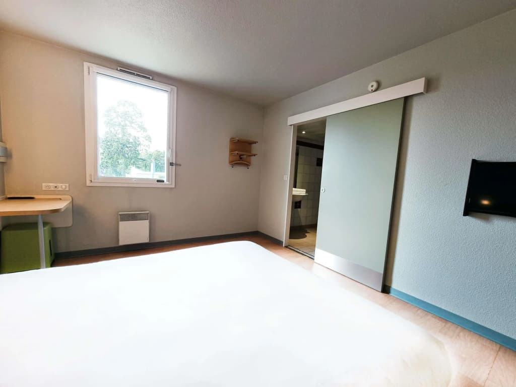 ibis budget Caen Porte de Bretagne - Photo 5