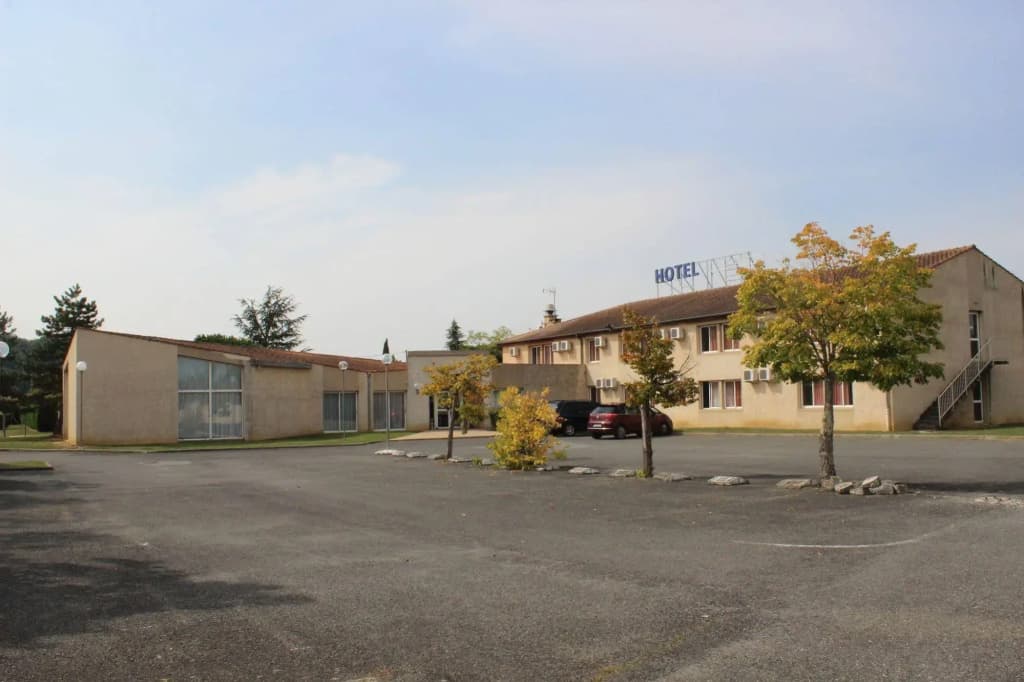 Greet Hotel Castres Saïx - Photo 1