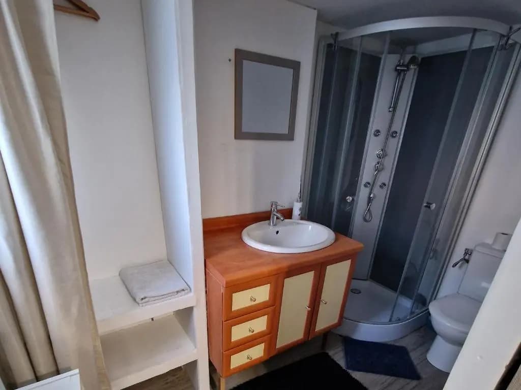 Studio quartier marais, terrasse rez de chaussée, jardin accessible, netflix - Photo 4