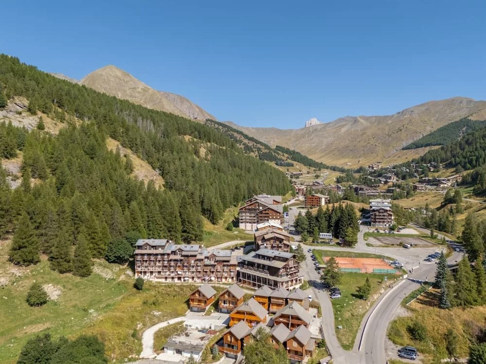 Apartment in Allos With Balcony - Miniature 8