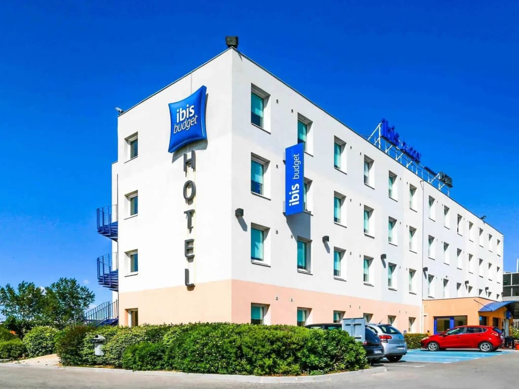 ibis budget Marseille Vitrolles - Photo 1