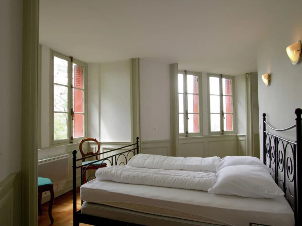 House With Grand Colombier View - Photo 4