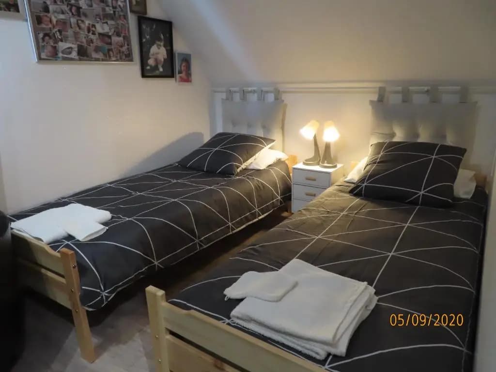 La CHAMBRE - Photo 2