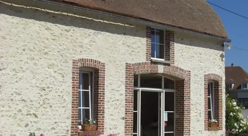 Cherville B&B - Photo 1