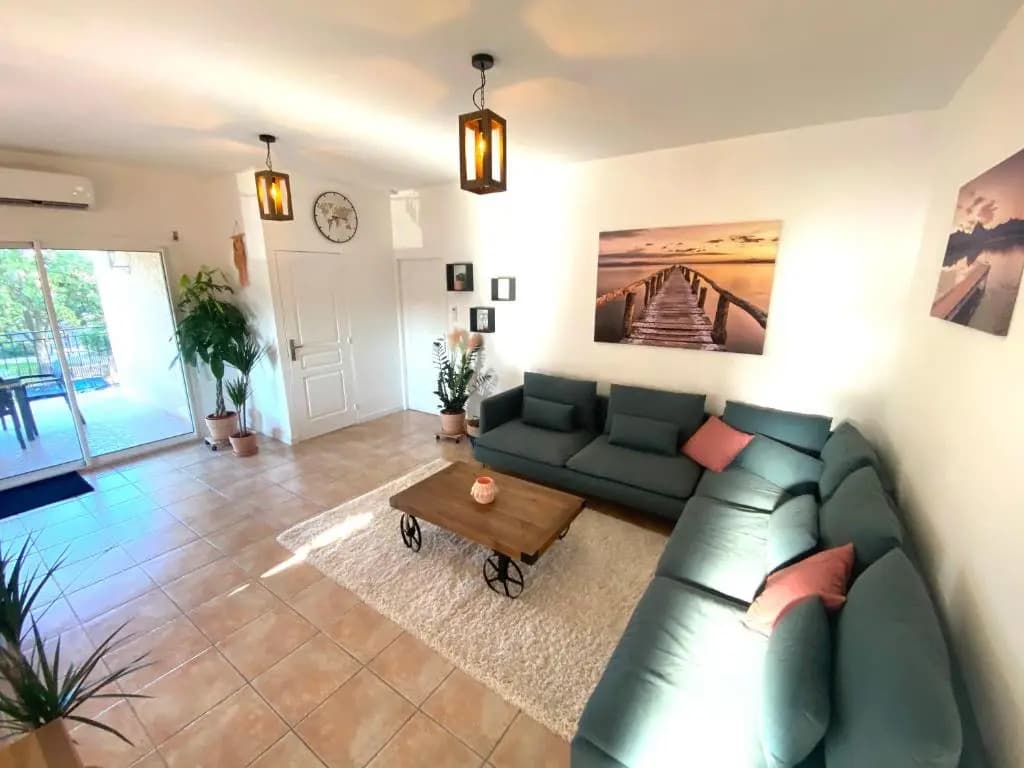 Spacieux T5, Terrasse, Proche Centre,Parking Prive - Photo 4