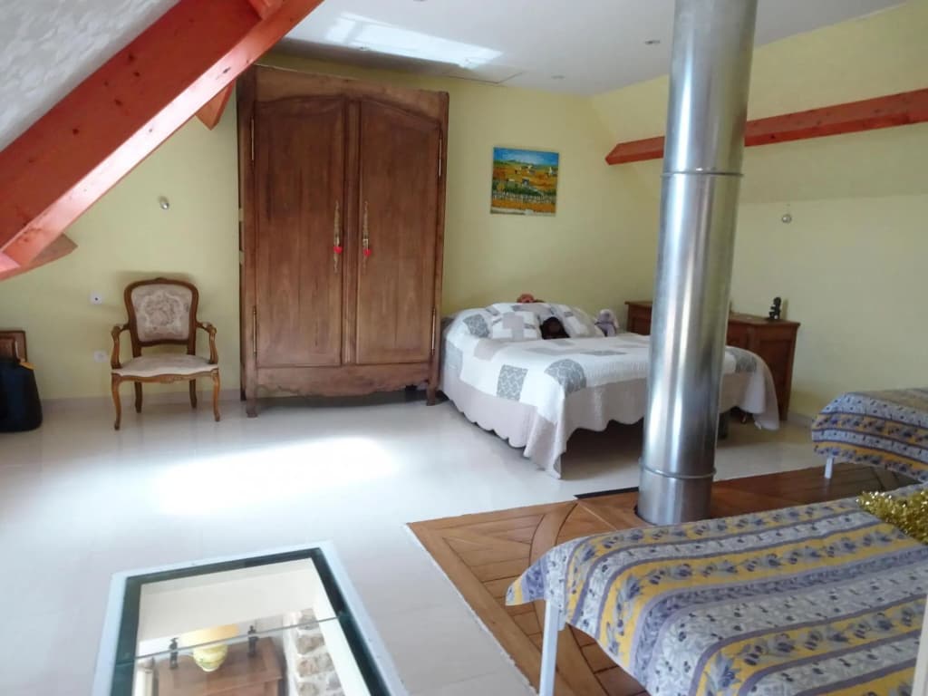 Beautiful Norman House With Outbuilding Located in the bay of Mont St Michel - Photo 4