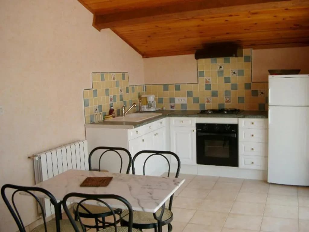 Gîte Sainte-Foy-Saint-Sulpice, 1 pièce, 2 personnes - FR-1-496-47 - Miniature 7