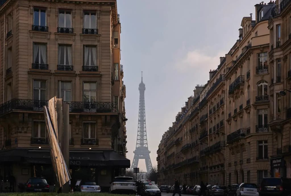Plaza Tour Eiffel Hotel - Photo 1