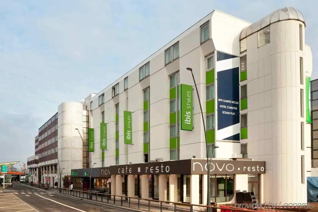 ibis Styles Paris Val de Fontenay - Photo 1