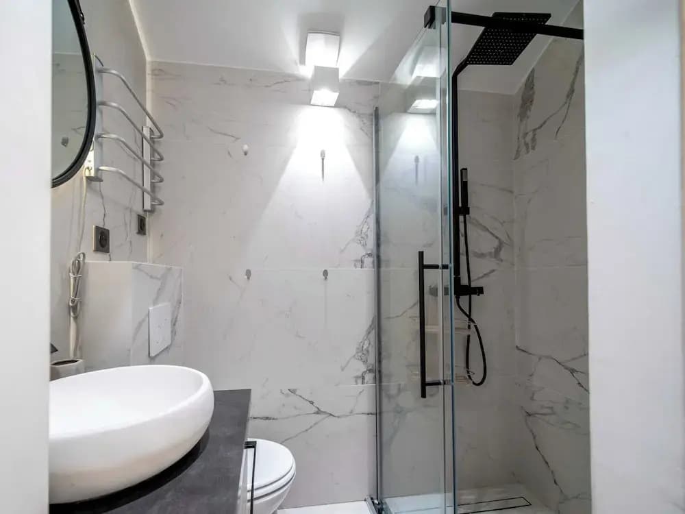 Charming Apartment 100m From the Old Port - Photo 5