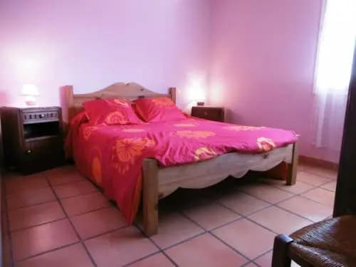 House Larusse - Photo 1