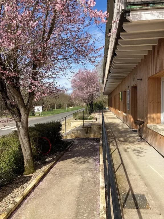 Logis Hôtel Les TILLEULS - Photo 1