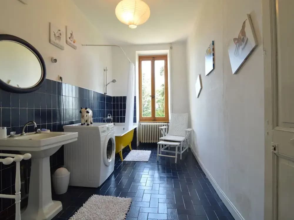 Lovely Mansion With Pond in Champvert - Miniature 8