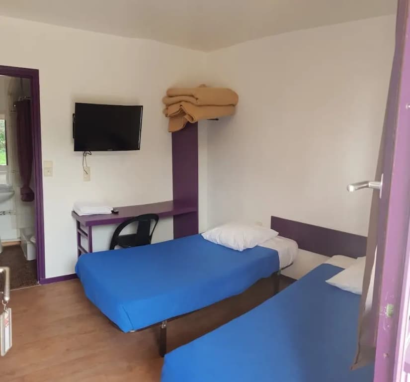 Fast hotel Castres - Photo 3