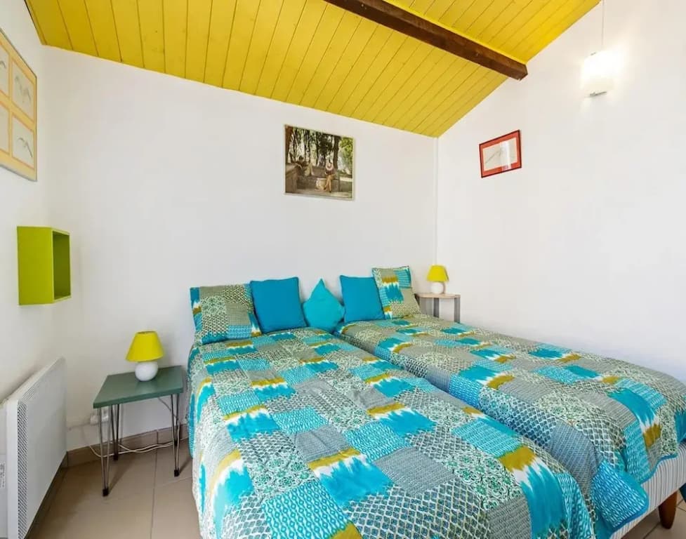 Stylish 2-bedroom Retreat in Agde - Photo 3