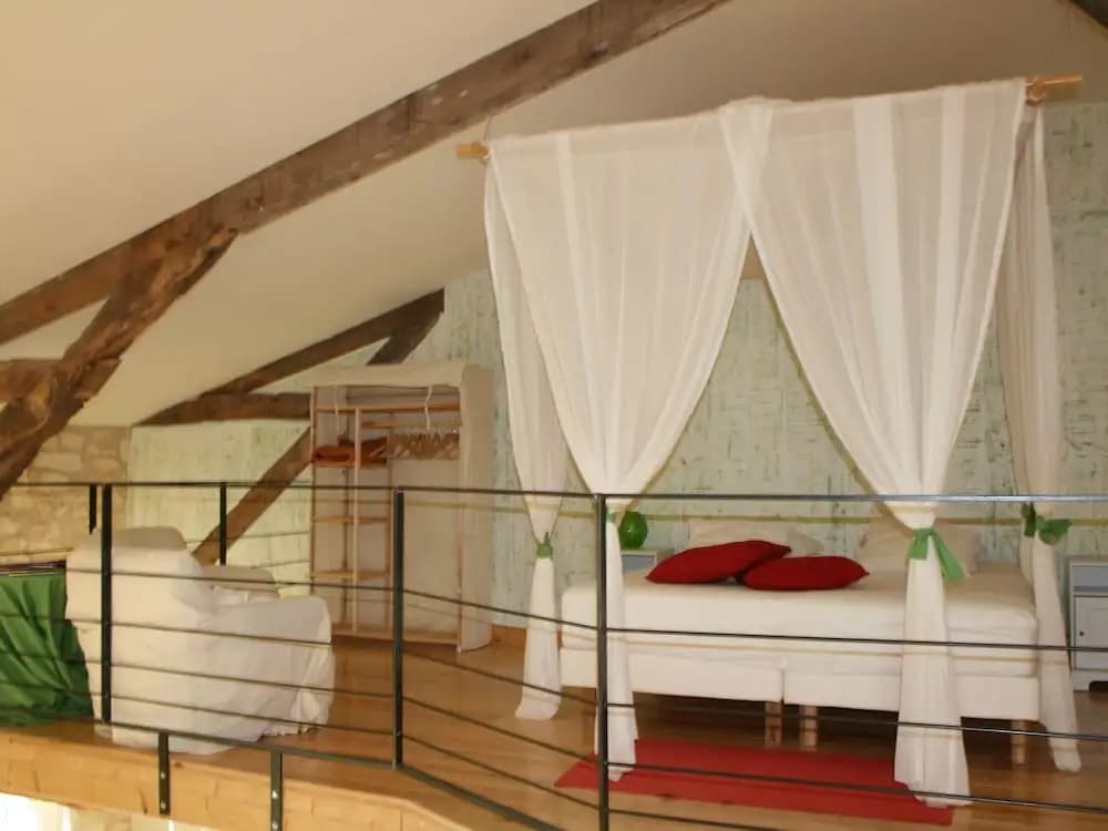 Peaceful Cottage with Swimming Pool in Fayssac France - Photo 2