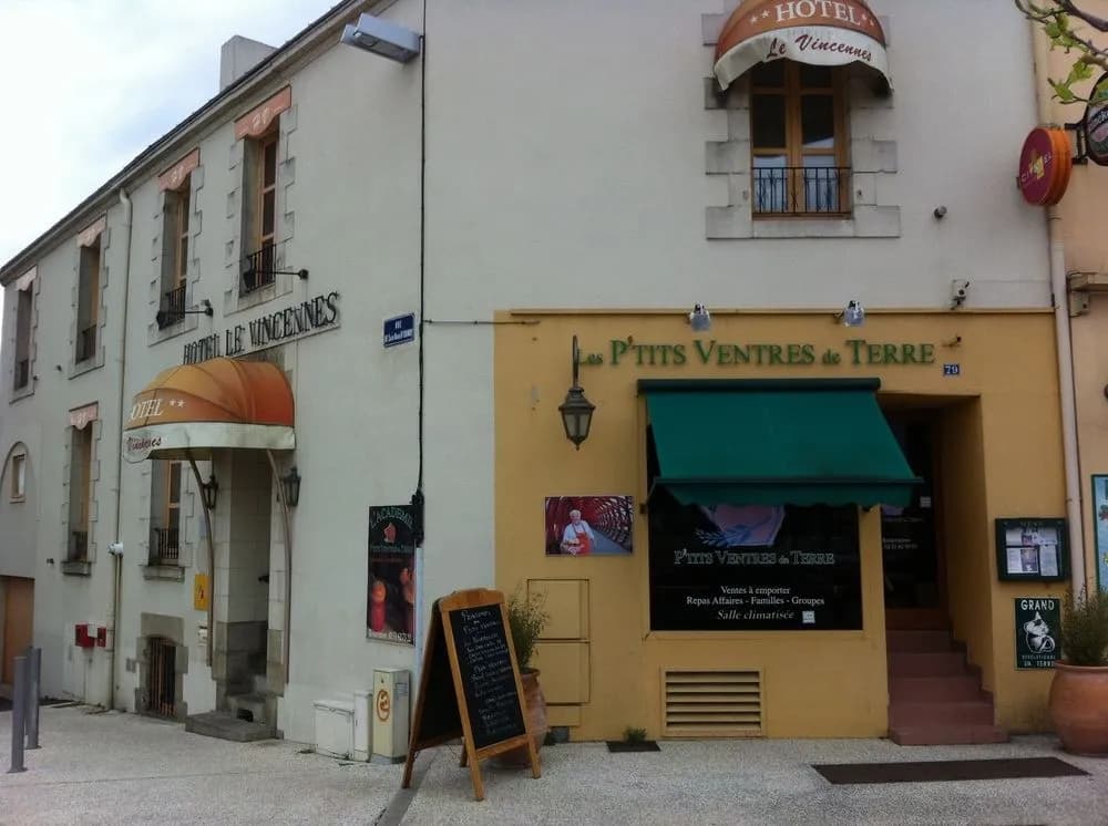 Hotel Le Vincennes - Photo 1