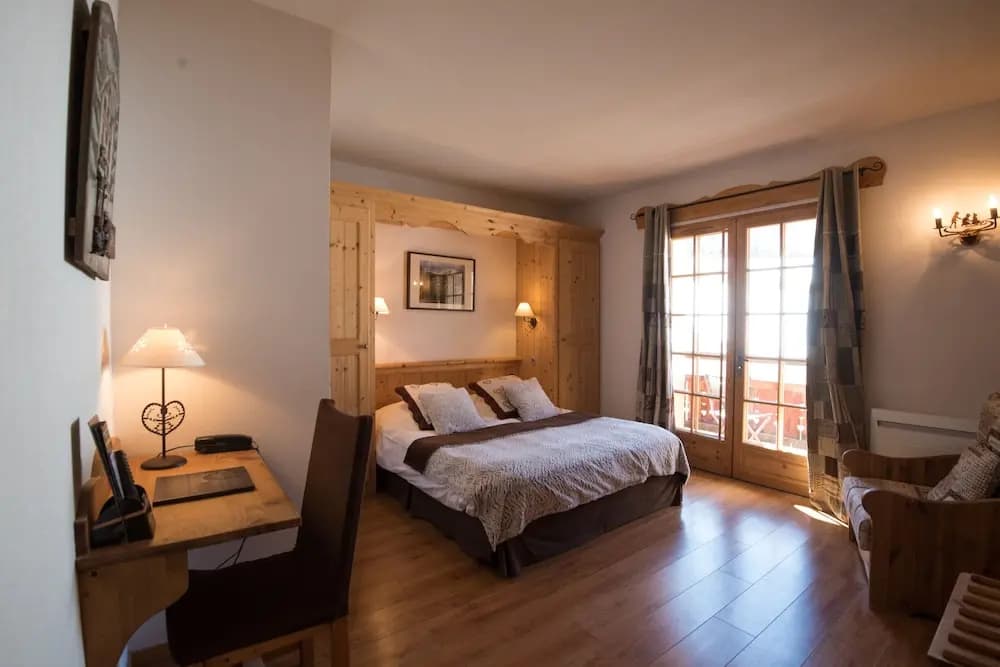 Montana Chalet Hotel - Miniature 6