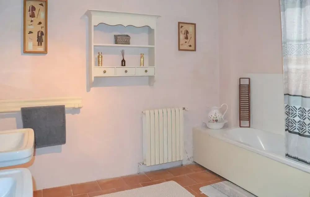 Château De Grenier Apartment - Miniature 6