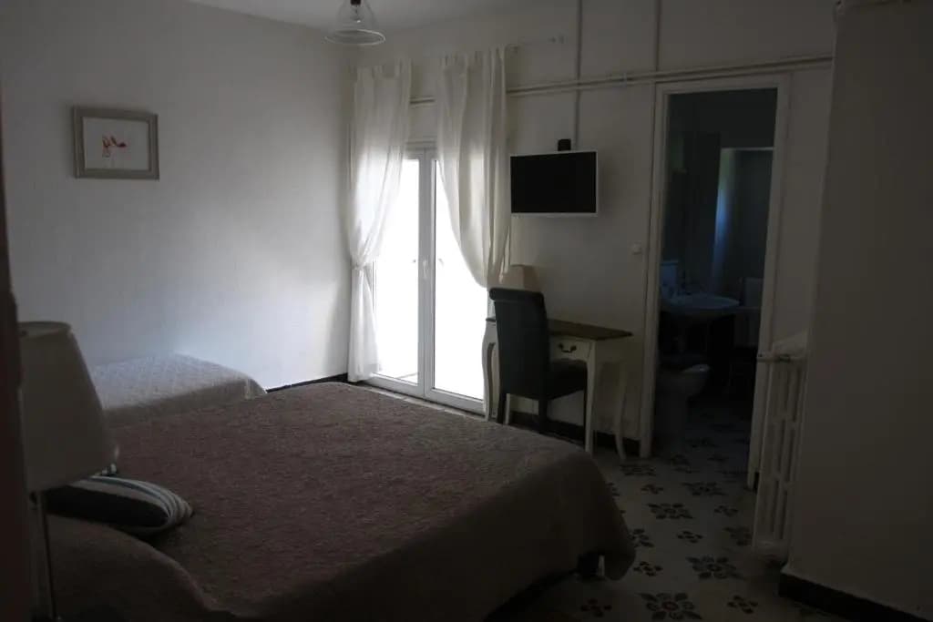 1er Consul - Photo 2
