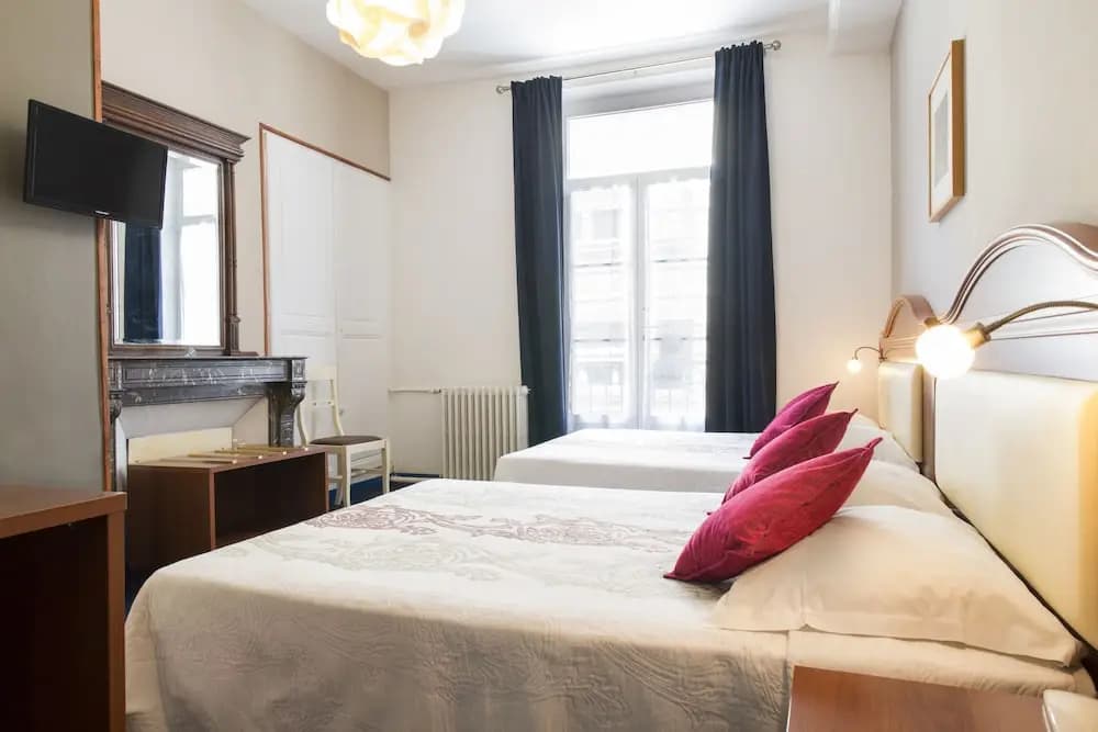 Logis Hotel Central Montargis - Photo 4