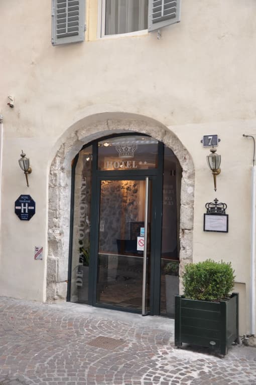 Hôtel de la Couronne - Photo 1