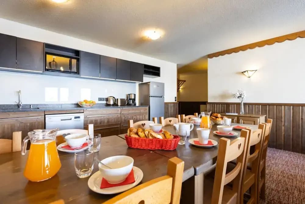 Chalet in Paradiski With Stunning Ski Views - Miniature 6