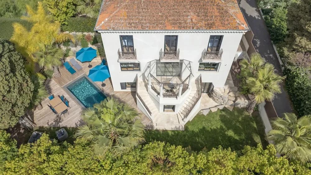 Villa Deva - 5 Bedrooms - Heated Pool - Photo 1